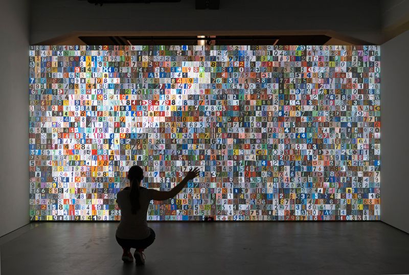 Rafael Lozano-Hemmer, 1984x1984, 2015. Installation view at HeK, 2016. Photo: Franz Wamhof, © HeK