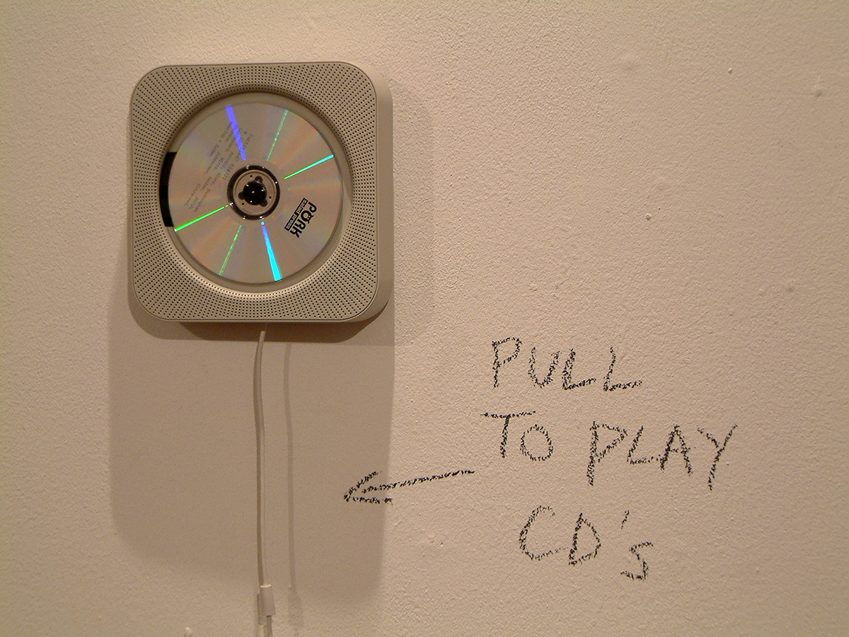 Curating Degree Zero Archive in London 