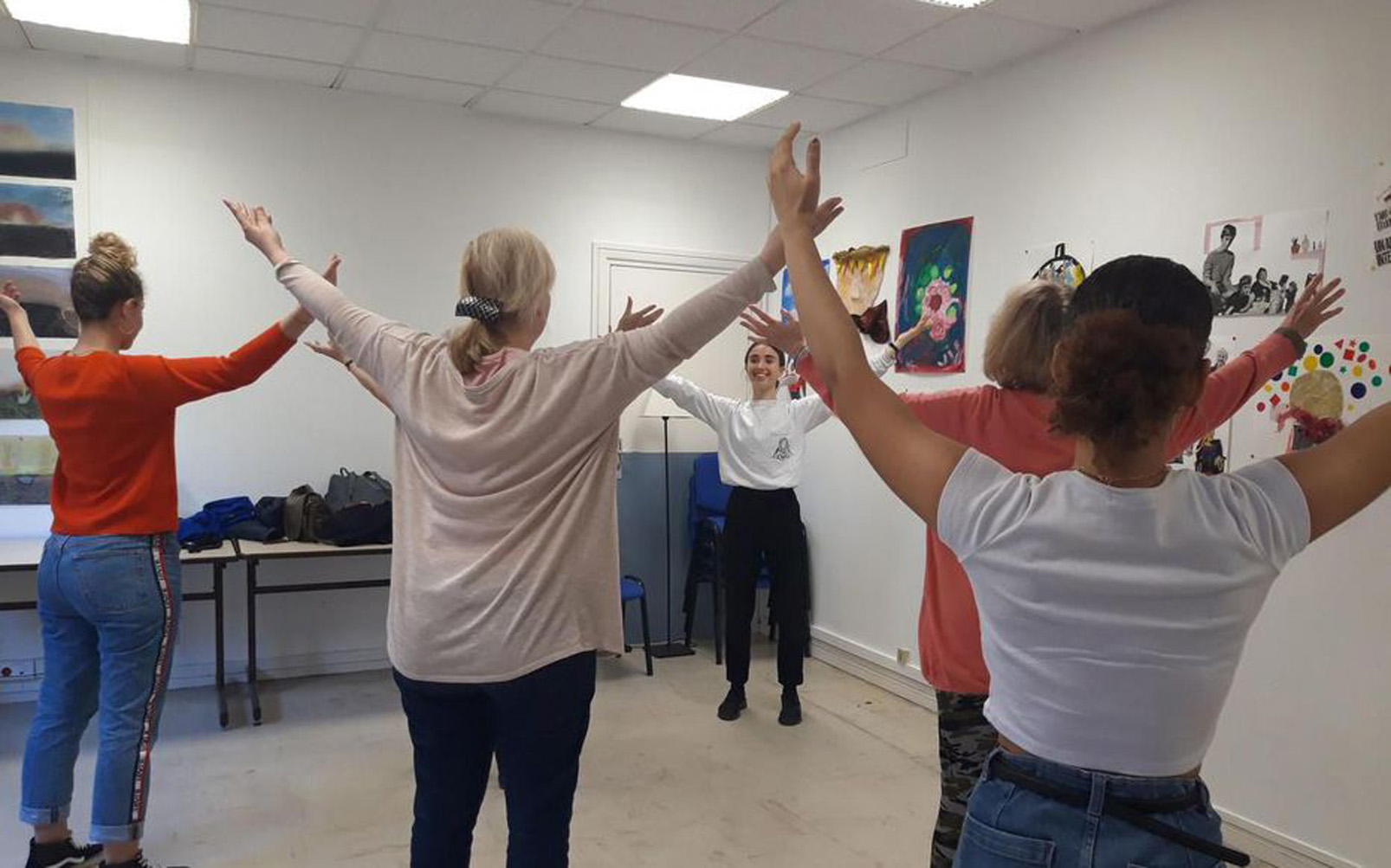 Workshop participants and Madeleine Planeix-Crocker at Women Safe, 2019. Photograph by Maxime Fieschi. Courtesy of Le Parisien.