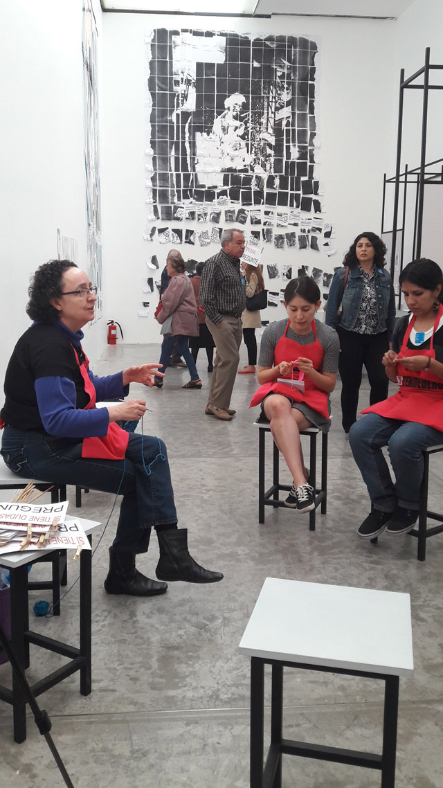 Fig. 11. Knitting circle as part of the activations for El Jornada final  (The Final Day) of Si tiene dudas… pregunte: una exposición retrocolectiva de Mónica Mayer with the participation of the collective Lana Desastre, July 31, 2016. Photo courtesy of Karen Cordero Reiman.
