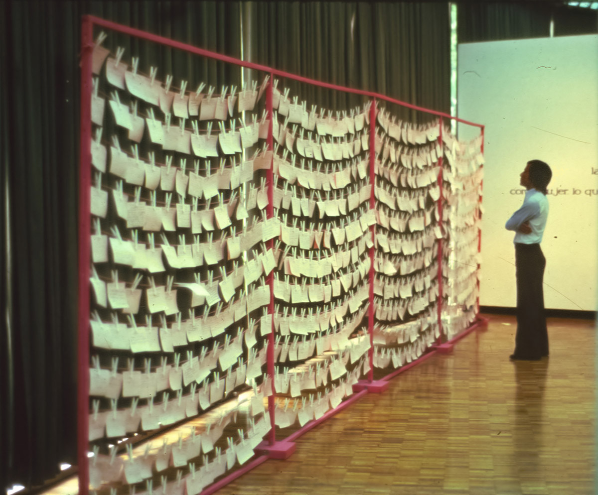 Fig. 3. Mónica Mayer, El Tendedero (The Clothesline) in the exhibition Salón 77-78. Nuevas tendencias,  Museo de Arte Moderno, Mexico City, 1978. Photo courtesy of Victor Lerma.