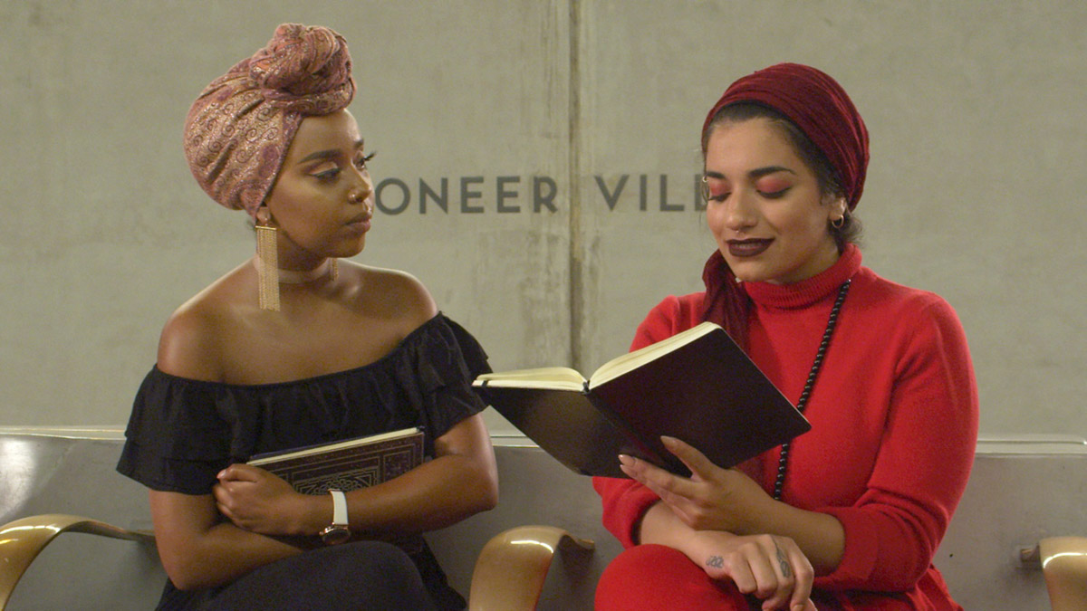 RISE, still (Nasim Asgari and Timaaj Hassen), 2K, colour, 5.1 sound, 20 min. Bárbara Wagner and Benjamin de Burca, 2018. Executive Producer: Emelie Chhangur. Image: courtesy of Fortes D’Aloia & Gabriel, São Paulo and Rio de Janeiro, Brazil. 