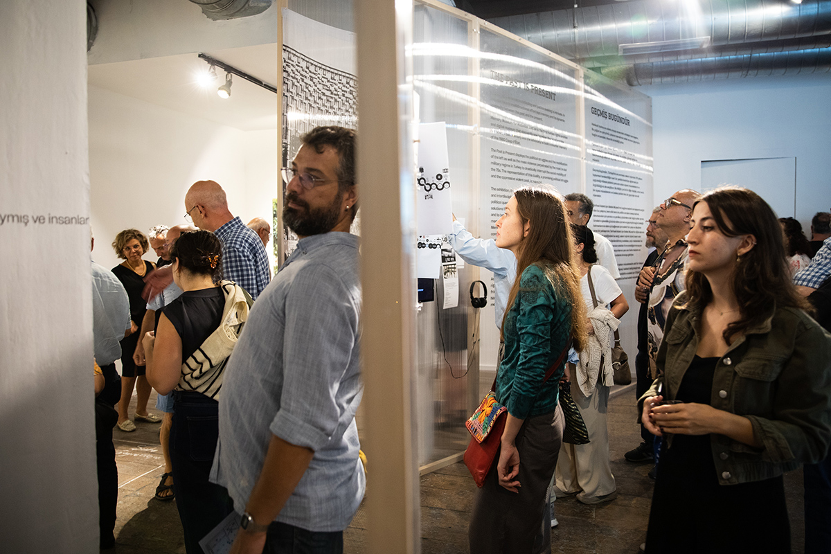 Exhibition view with visitors, Photo with courtesy of Memory Museum