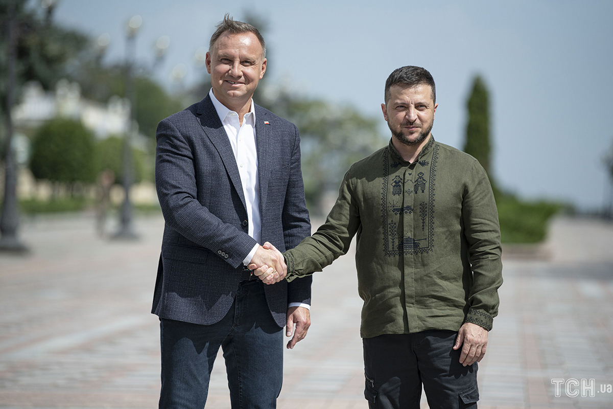 Volodymir Zelenskyi in Anti War Shirt. Photo by Associated Press 