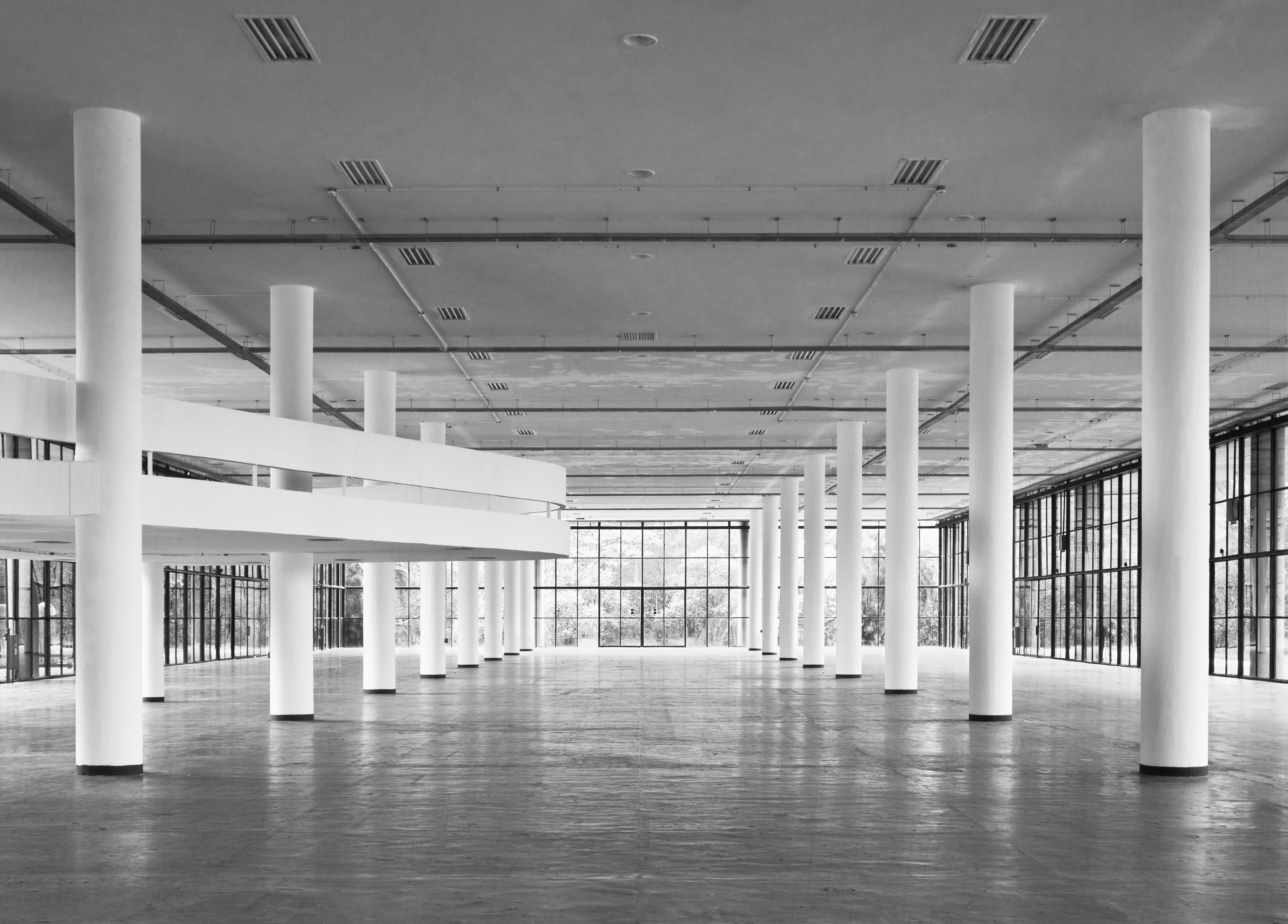 View of the first floor of the Bienal Pavilion. São Paulo, 05/03/2011. © Andres Otero / Fundação Bienal de São Paulo